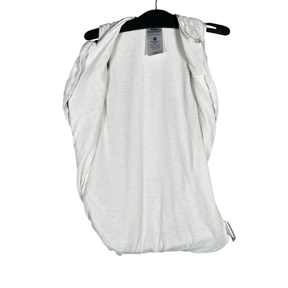 HALO SLEEPSACK Sleeveless Baby Wearable Blanket with Plush Soothing Dots - Picture 4 of 9